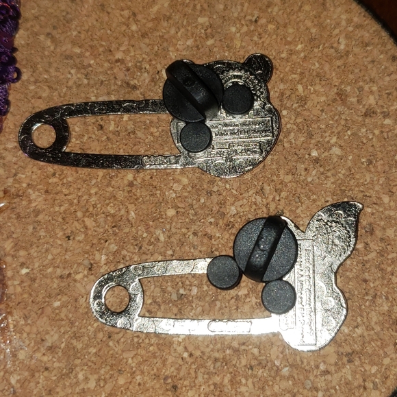 Pooh & Piglet Disney Trading Pins - Picture 2 of 2